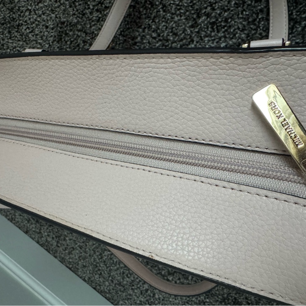 Michael Kors Pink and Cream Laptop Bag Set - Picture 7 of 9